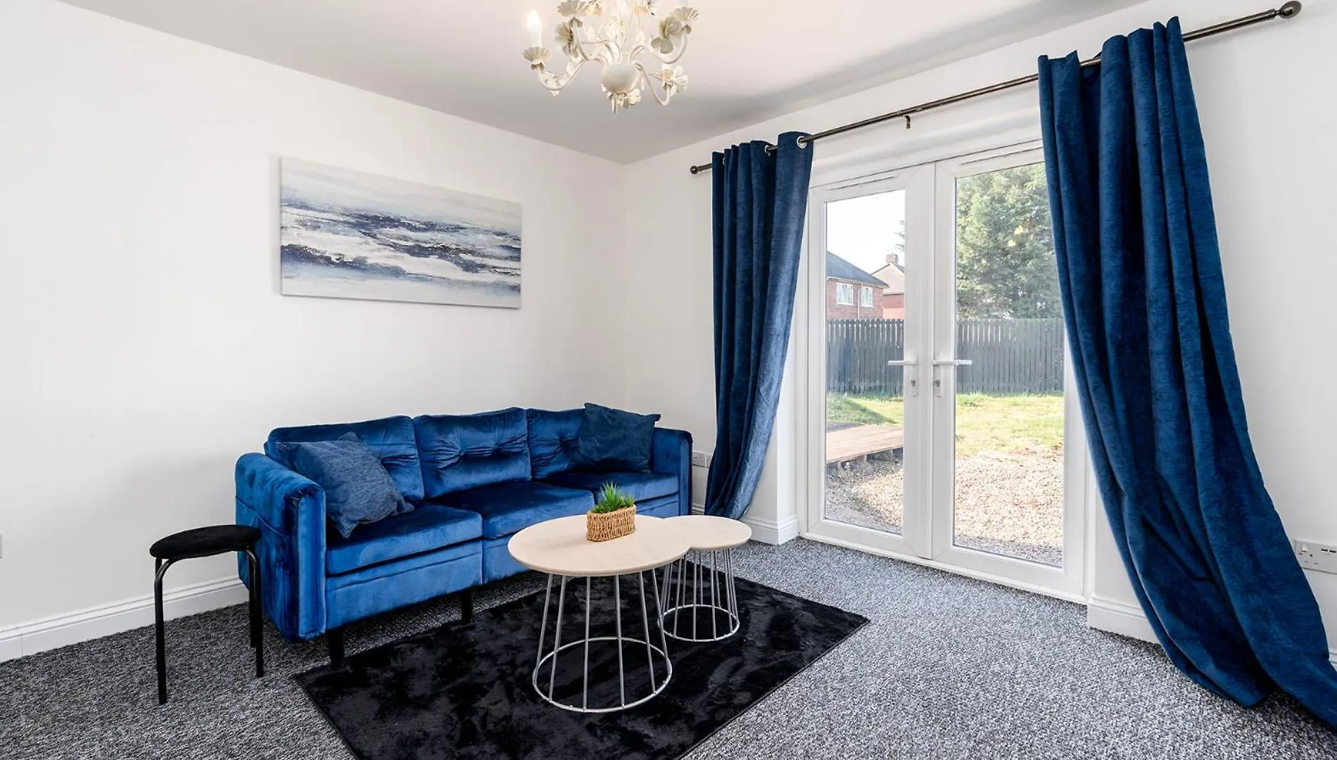 4Bdr House,8 Guests, Contractor Stays , Holiday Home, Free Parking, Reliable Wifi, Worksite And Amenities Nearby! Doncaster