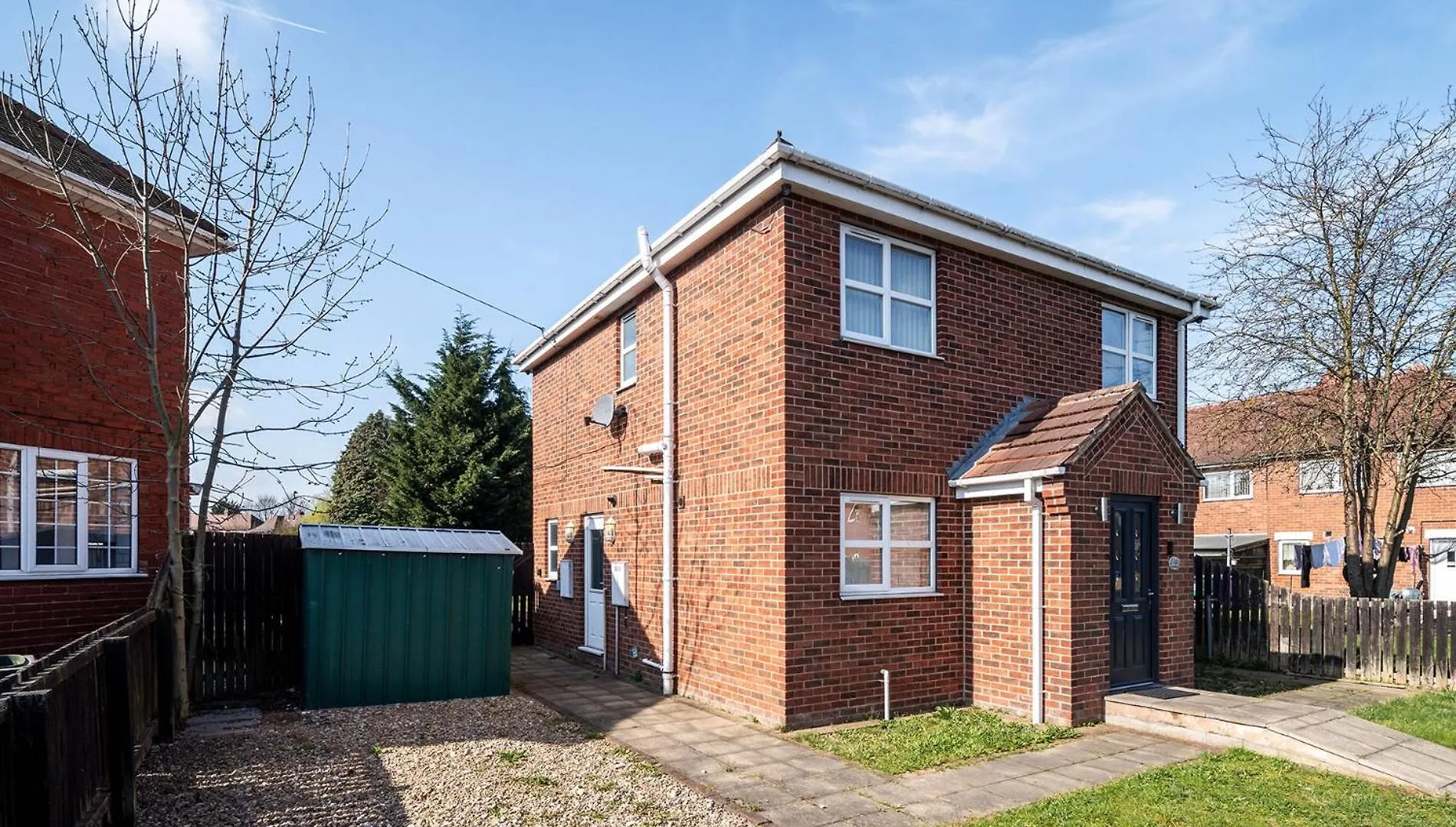 4Bdr House,8 Guests, Contractor Stays , Holiday Home, Free Parking, Reliable Wifi, Worksite And Amenities Nearby! Doncaster